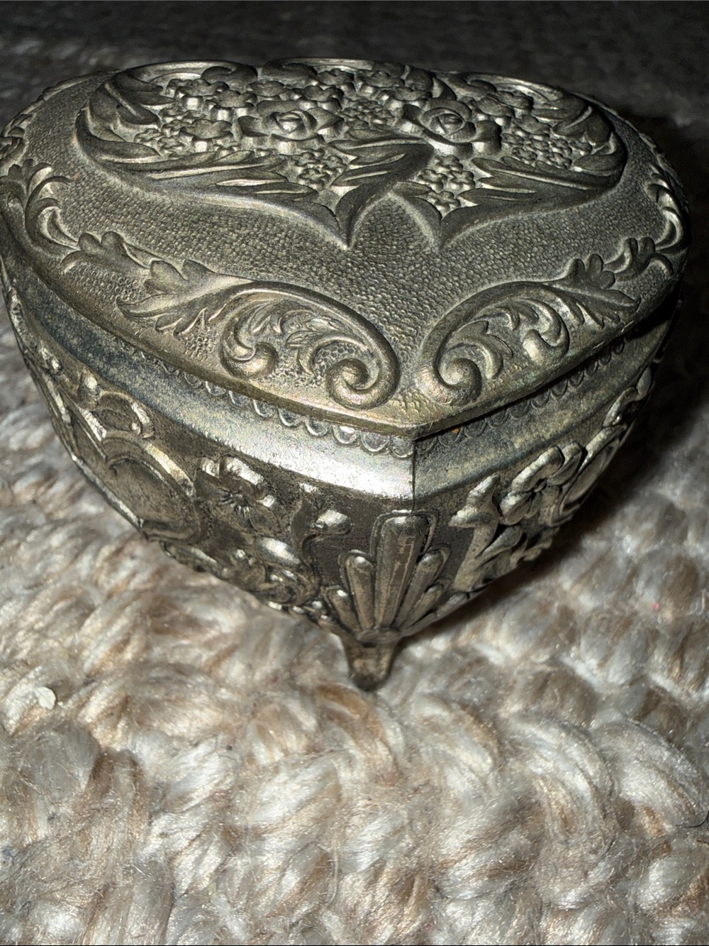 Ornate Heart-Shaped Trinket / Jewelry Box - Silver Tone